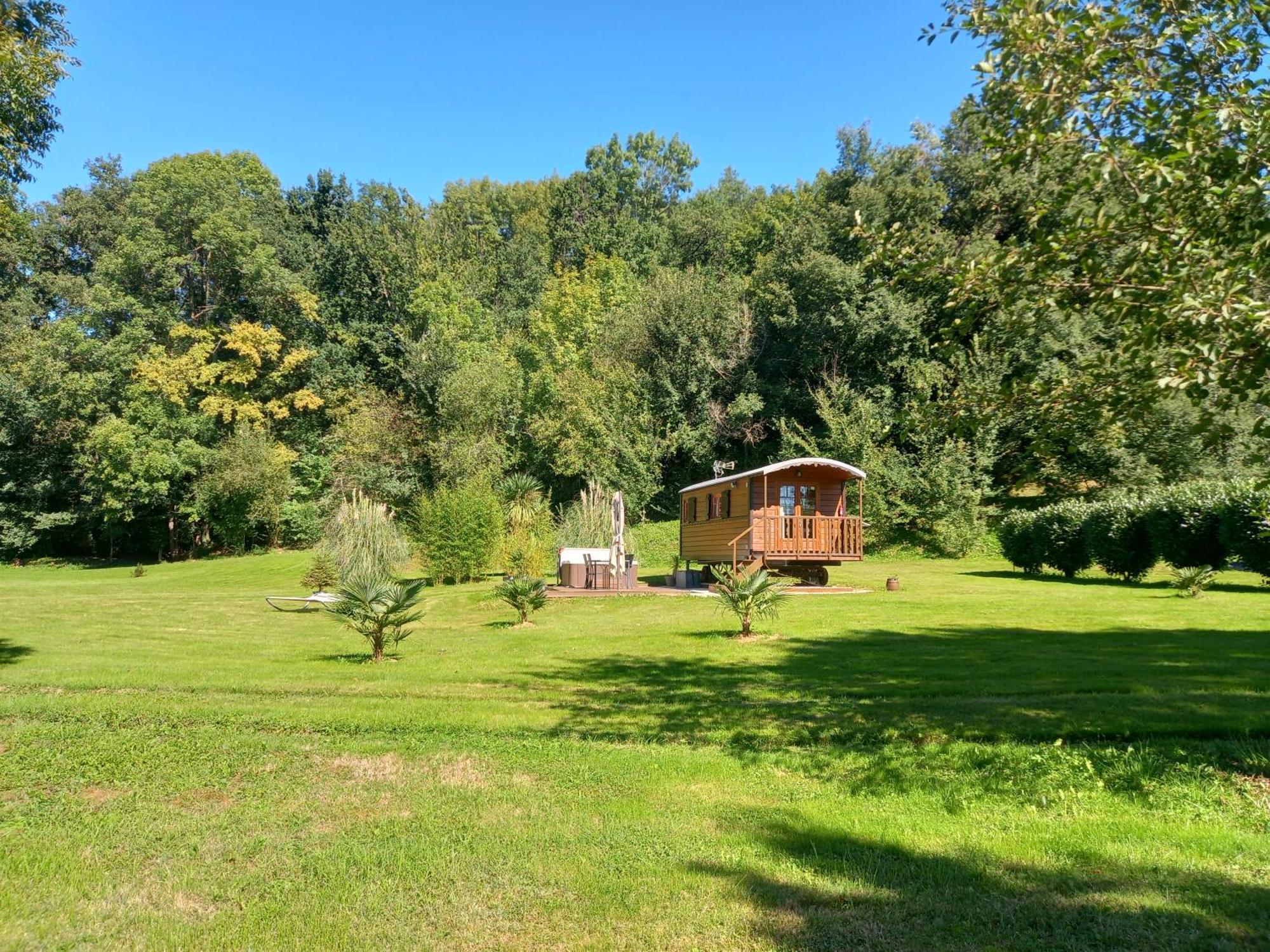 הוילה Campuzan L'Oasis Des Pyrenees מראה חיצוני תמונה